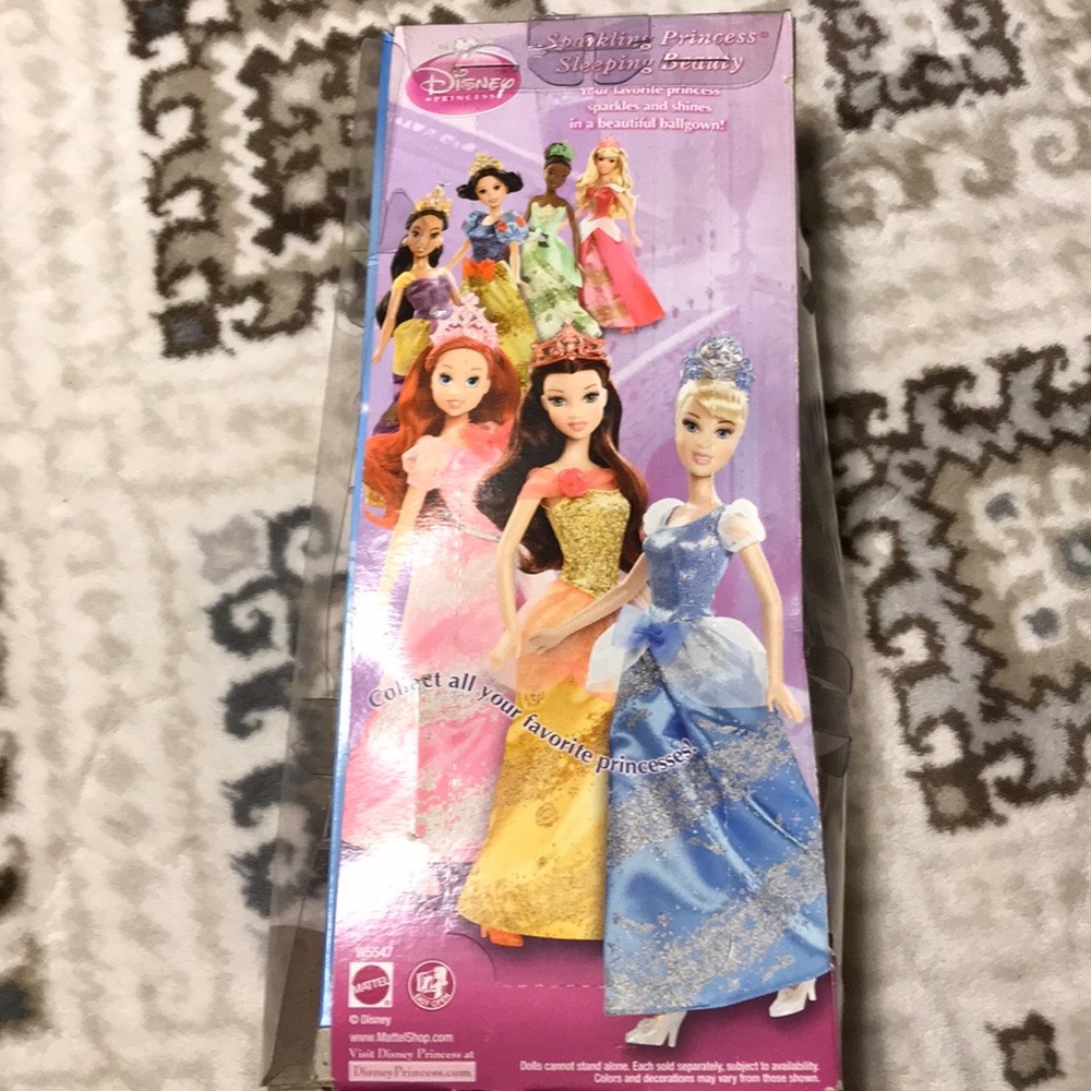 SLEEPING BEAUTY - Picture 6 of 8